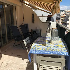 Appartamento Beautiful 28m2 With Balcony, Cannes
