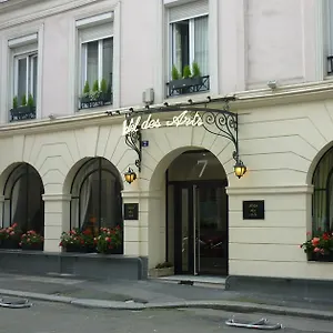 Des Arts - Cite Bergere 2*, Paris France